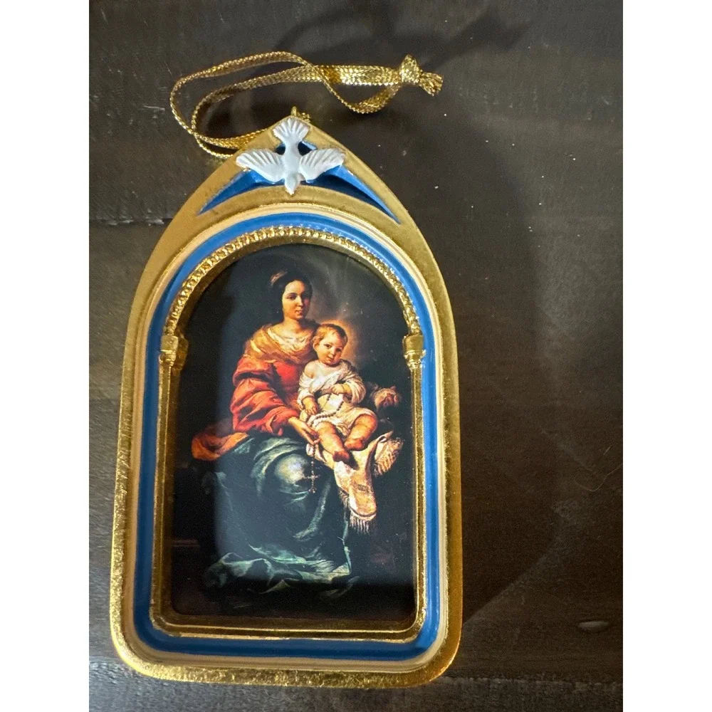 1997 Hallmark Keepsake Ornament Madonna del Rosario Murillo Gold QX6545